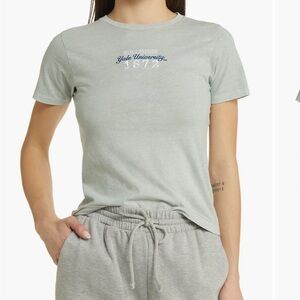 Golden Hour Yale Bulldogs Embroidered Cotton T-shirt Mint Size Small